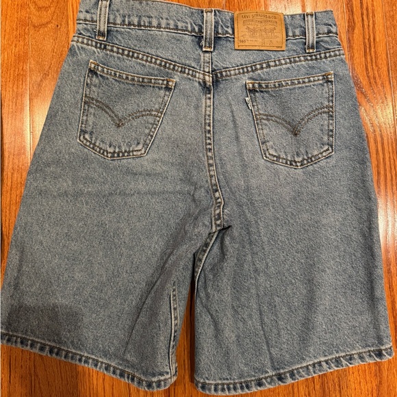 Levi Strauss Boys Denim Jean Shorts in Classic Blue - Picture 2 of 9